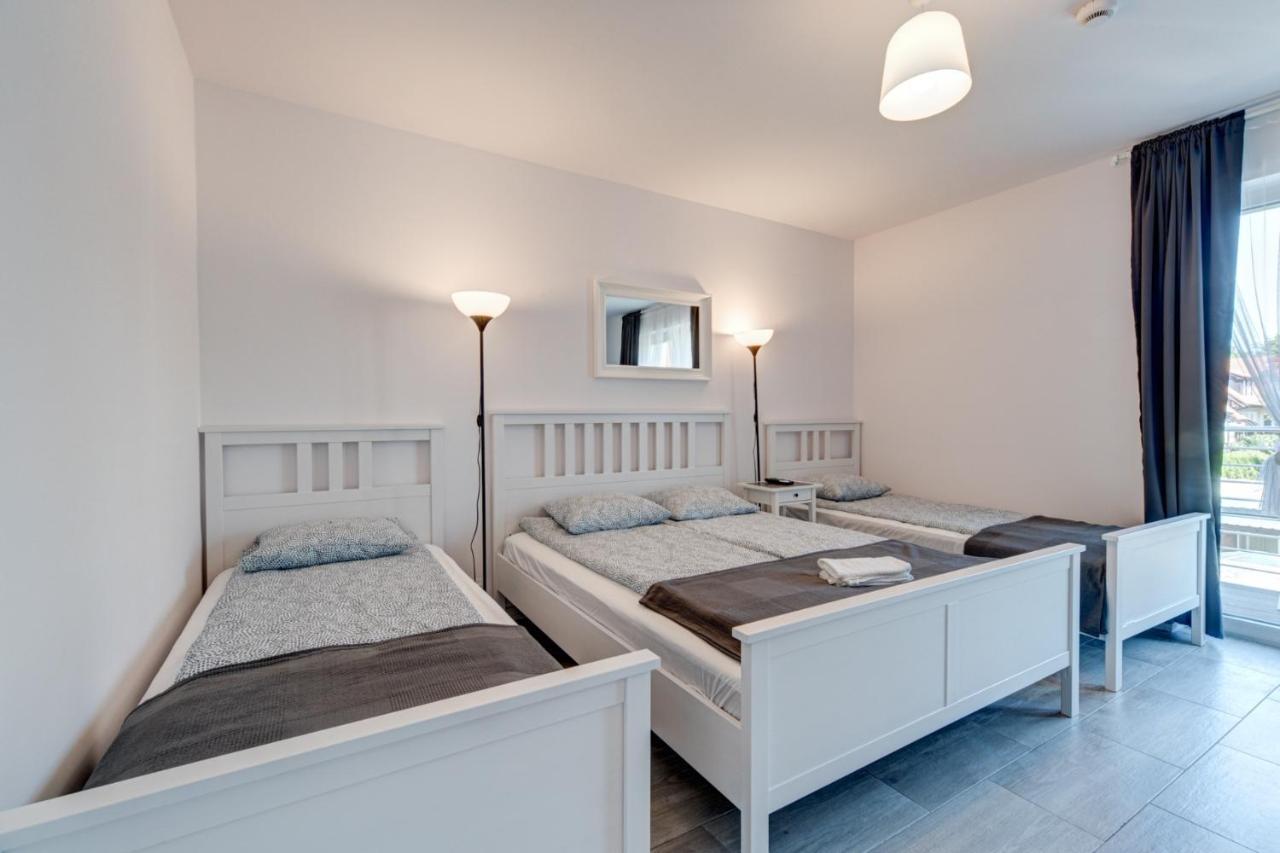 Pod Winogronem - Apartamenty Z Basenem I Wyzywieniem ポビエロボ エクステリア 写真