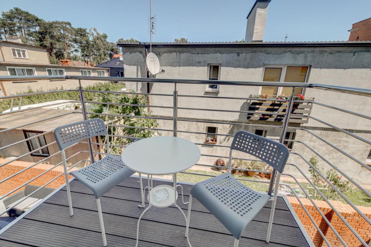 Pod Winogronem - Apartamenty Z Basenem I Wyzywieniem ポビエロボ エクステリア 写真